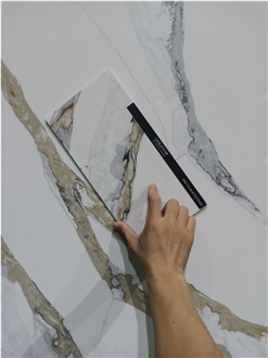Hot 5066 Calacatta Fendy Quartz Slabs