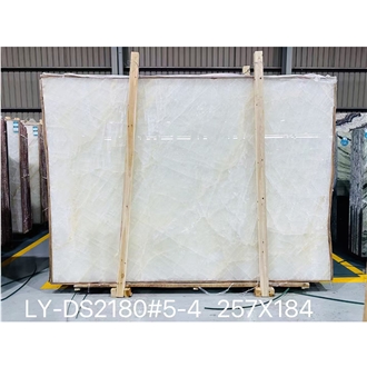 Polished White Cristallo Quartzite Slabs