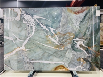 Alexandrita Quartzite Slabs