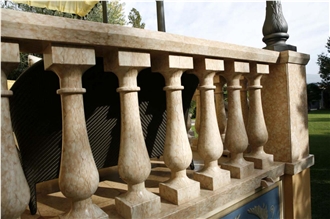 Pietra Lessinia Rosa Balustrades