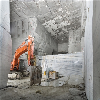 Bianco Lasa Marble Quarry