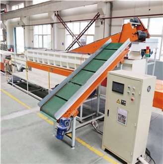 LINEAR CONTINUOUS VIBRATORY FINISHING MACHINE