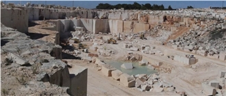 Moca Cream Medium Limestone Quarry