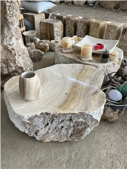 Onyx Table