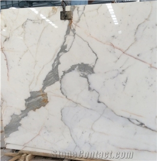 Lighting Color Calacatta Gold Marble Slabs