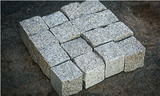 Saw-Cut Granite Paving Stone- Split Cobble Stone