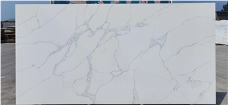 Beautiful Calacatta Pattern Artificial Stone Quartz Slabs