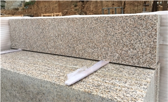 Hot Sale Chinese G657 Yellow Rusty Granite Slabs
