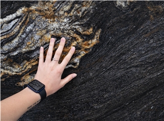 Magma Black Granite Slabs 2 Cm