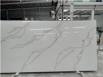 Engineered Calacatta With Gold Vein Surface Quartz Slabs