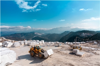 Tundra Grey Marble Quarry