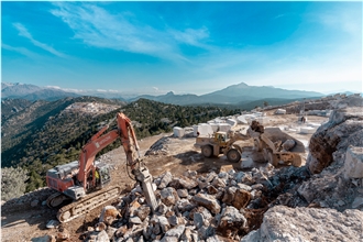 Tundra Grey Marble Quarry