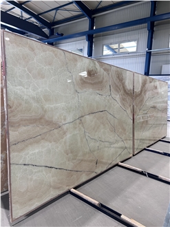 Pistachio Onyx Polished 2Cm Slabs