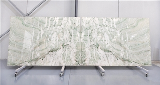 Alexandrita Quartzite Slabs