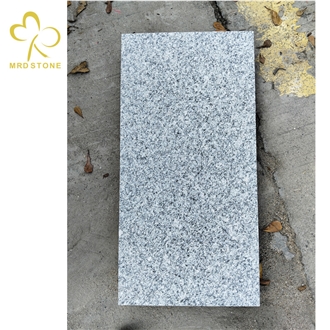 China Factory G623 Grey Flamed Granite Tile Floor