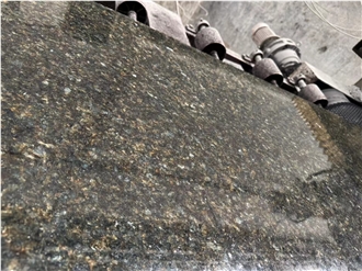 Verde Uba Tuba Granite Slabs