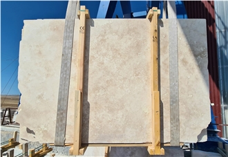 Light Travertine Filled Crosscut Slabs