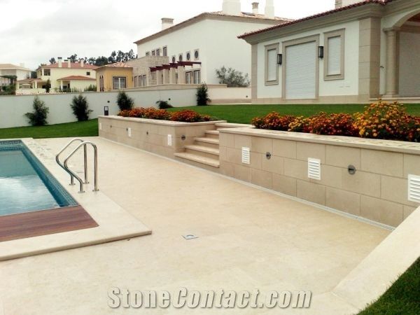 Private House 2012