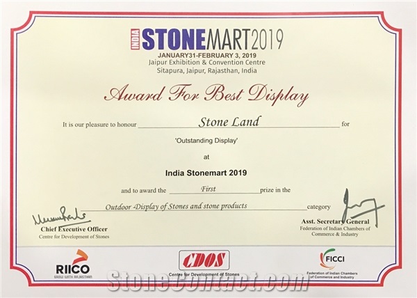 Award for Best Display - Stone Mart 2019