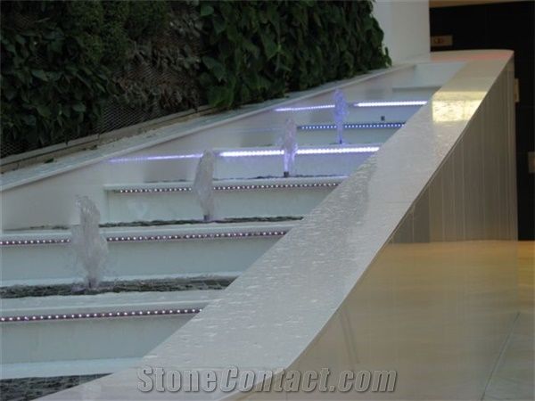 Search Results MIRAGE OC | Shopping Center ?ilina 2009