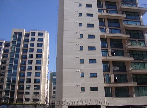 The Hill 2009