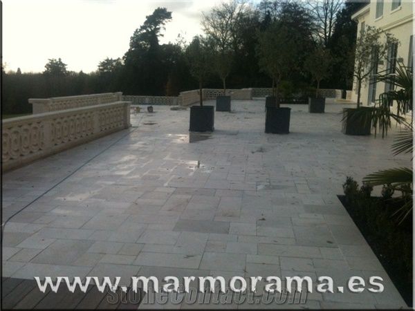 Outdoor Terrace Paving in Crema Marfil Marble