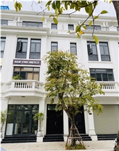 OfficePhoto