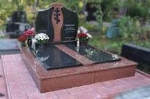 Granite monument 2016