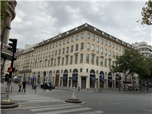 privite building,Paris 2001
