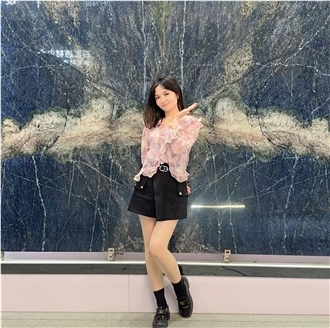 Yona Zhong