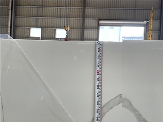 Bright White Laza Extra Quartz Slabs