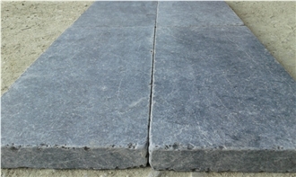 Blue Stone Antiqued Pool Pavers