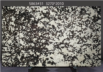 Splendor White Granite Slabs Exhibiting Unique Color