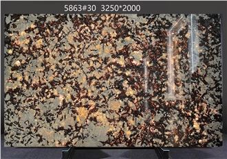 Splendor White Granite Slabs Presenting Artistic Contrasts