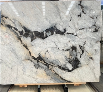 China Calacatta Iron White Marble Slabs