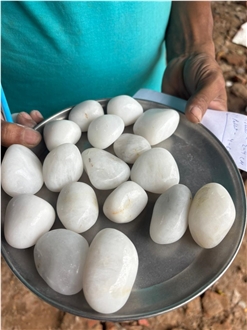 Snow White Marble Pebble Stones