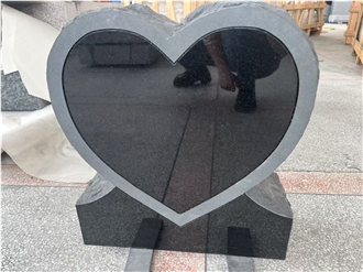 Black Granite Heart Tombstone Western Style
