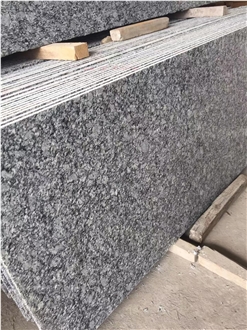 Spray White Granite Slabs