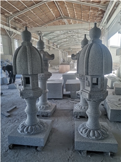 Customized Japanese Kasuga Lantern Garden Ornament