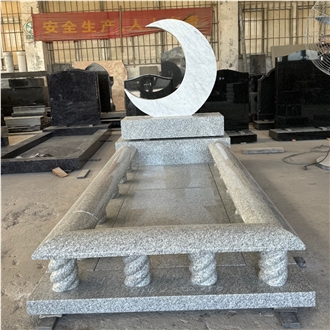 Carrara White Marble Moon Shape Tombstone With Granite Kerbs