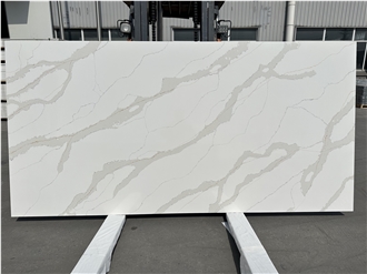 Classic Calacatta Gold Quartz Slabs