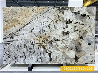 Patagonia Quartzite Slabs With Black Diamond