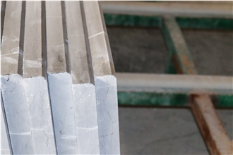 Pietra Gray Marble Steps