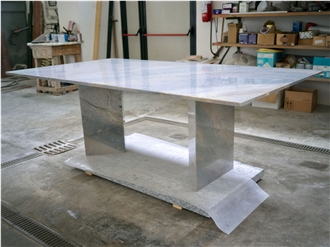 AZUL IMPERIAL TABLE