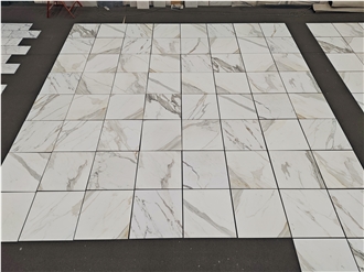 Luxury Hotel 610*610Mm Calacatta Gold Marble Bathroom Tiles