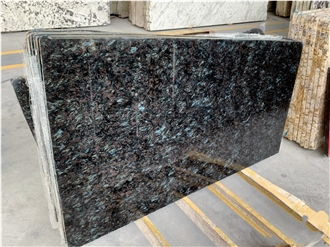 Phoenix Diamond Granite Slabs
