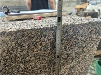 Giallo California Granite Slabs