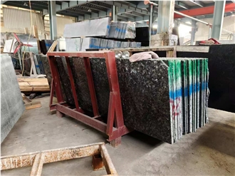 Old Emerald Pearl Granite Slabs For Interior Design