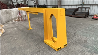 Height-Adjustable Telescopic Lifting Boom