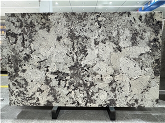 High-Quality Branco Tourmaline Granite Slabs